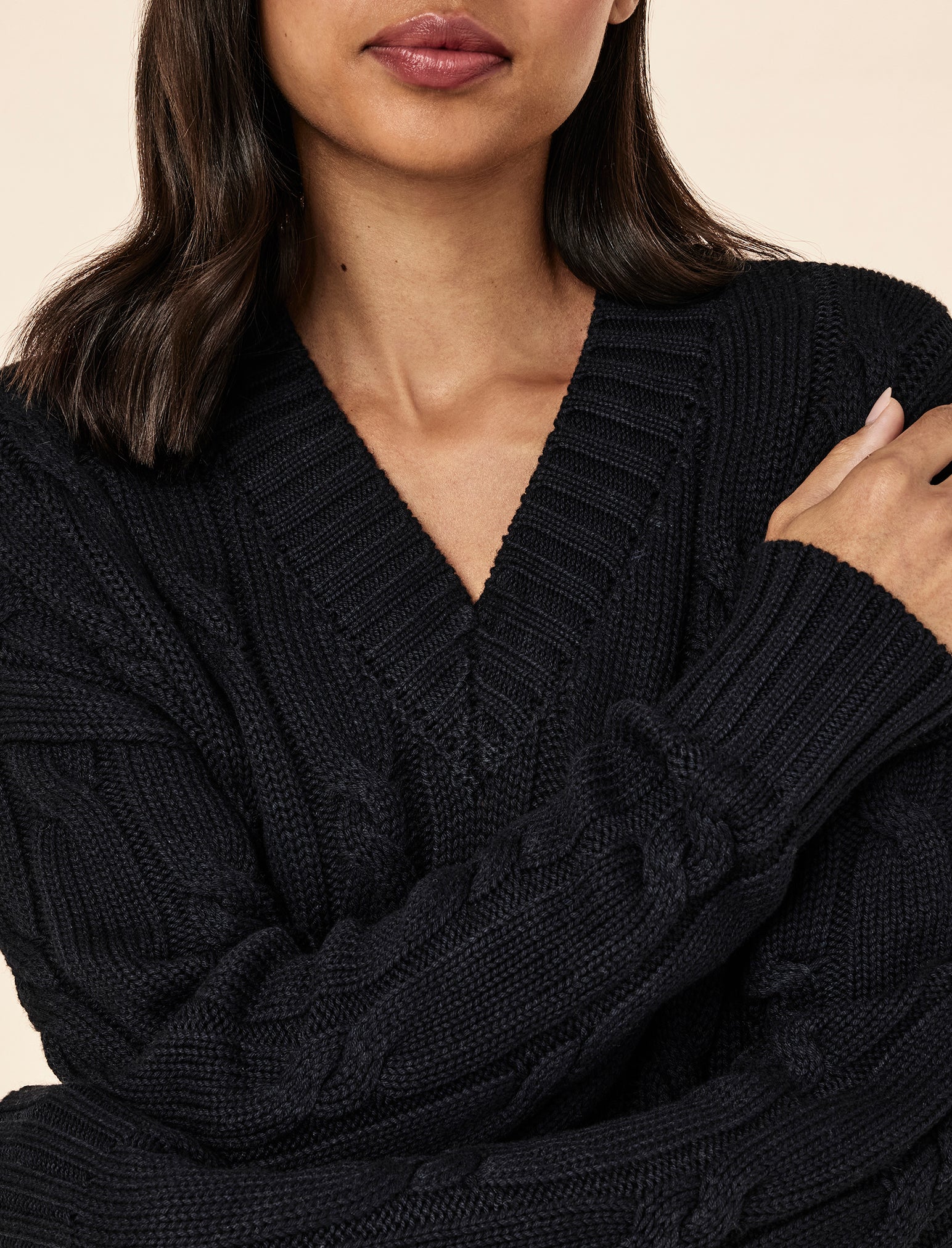 Cotton Cashmere Cable V-Neck Jumper